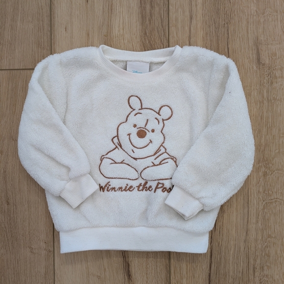 Soft White Embroidered Winnie The Pooh Sweater - Picture 1 of 5
